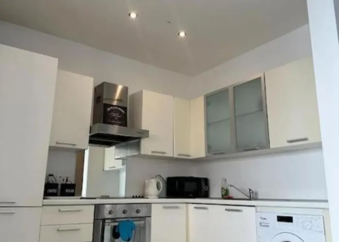 Flat In The Heart Of St Julians